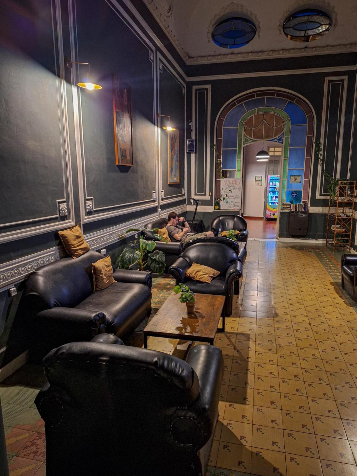 Hostel Alvear Córdoba Eksteriør billede
