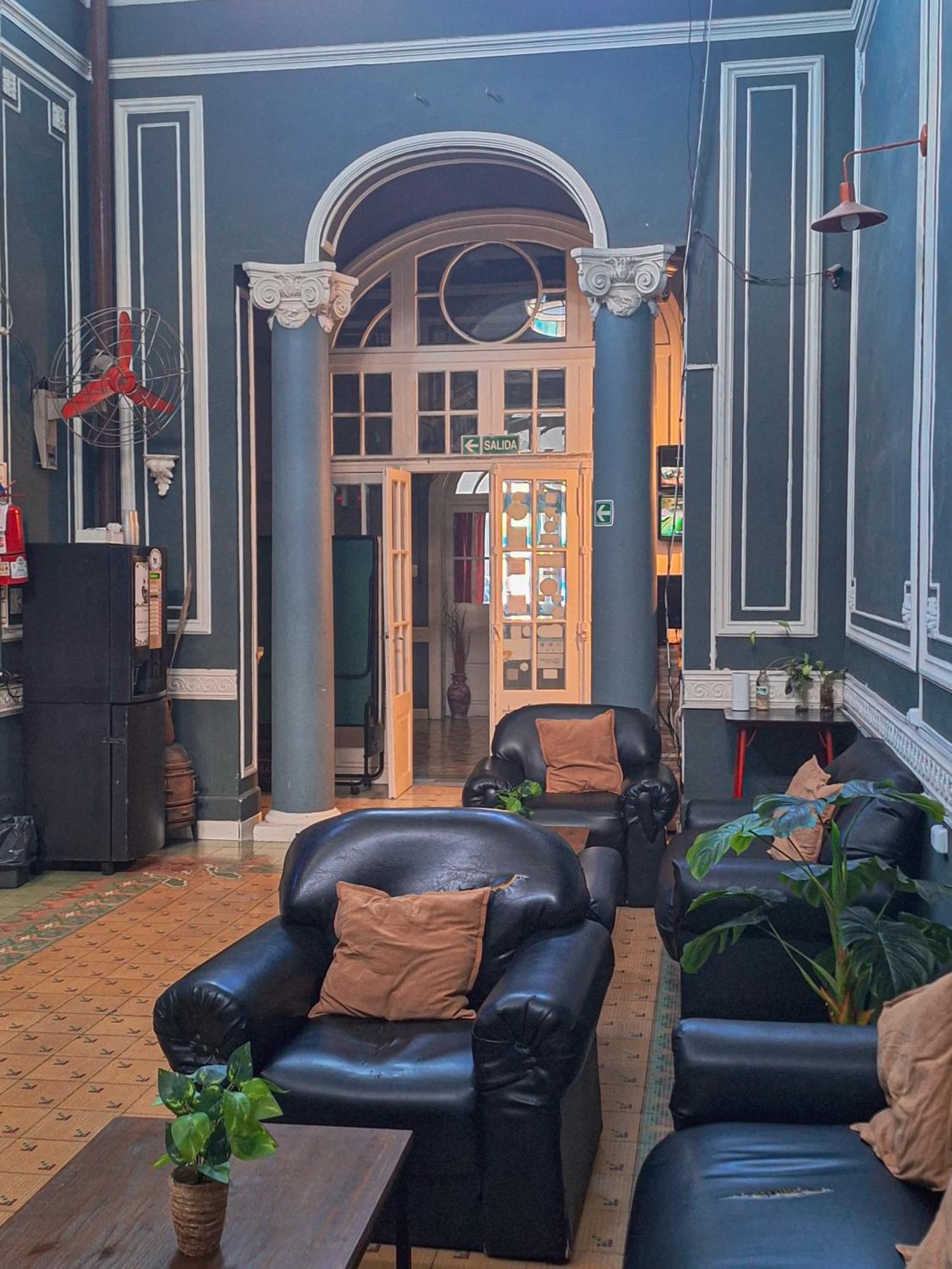 Hostel Alvear Córdoba Eksteriør billede